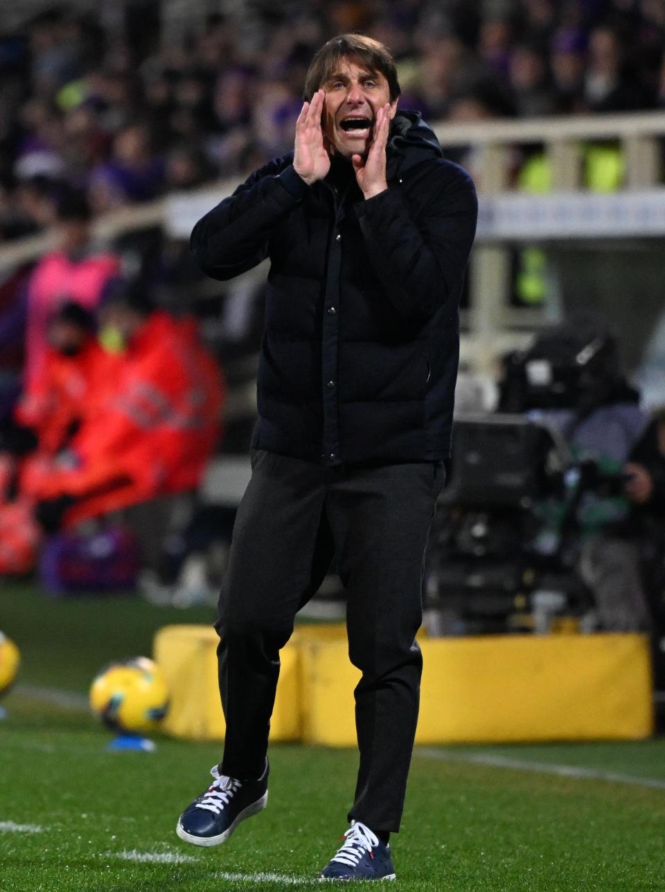 那不勒斯客场取胜，冲击前四