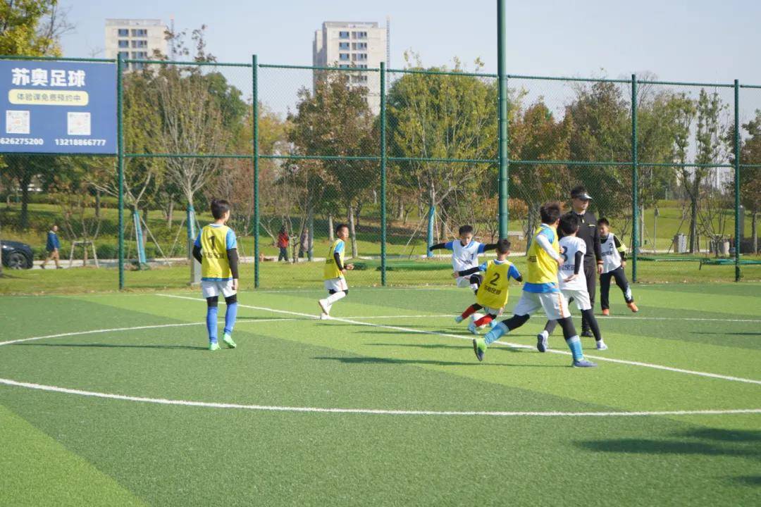 足球运动在高校普及,体育特色专业逐步建立的简单介绍 足球运动在高校普及,体育特色专业逐步建立的简单介绍