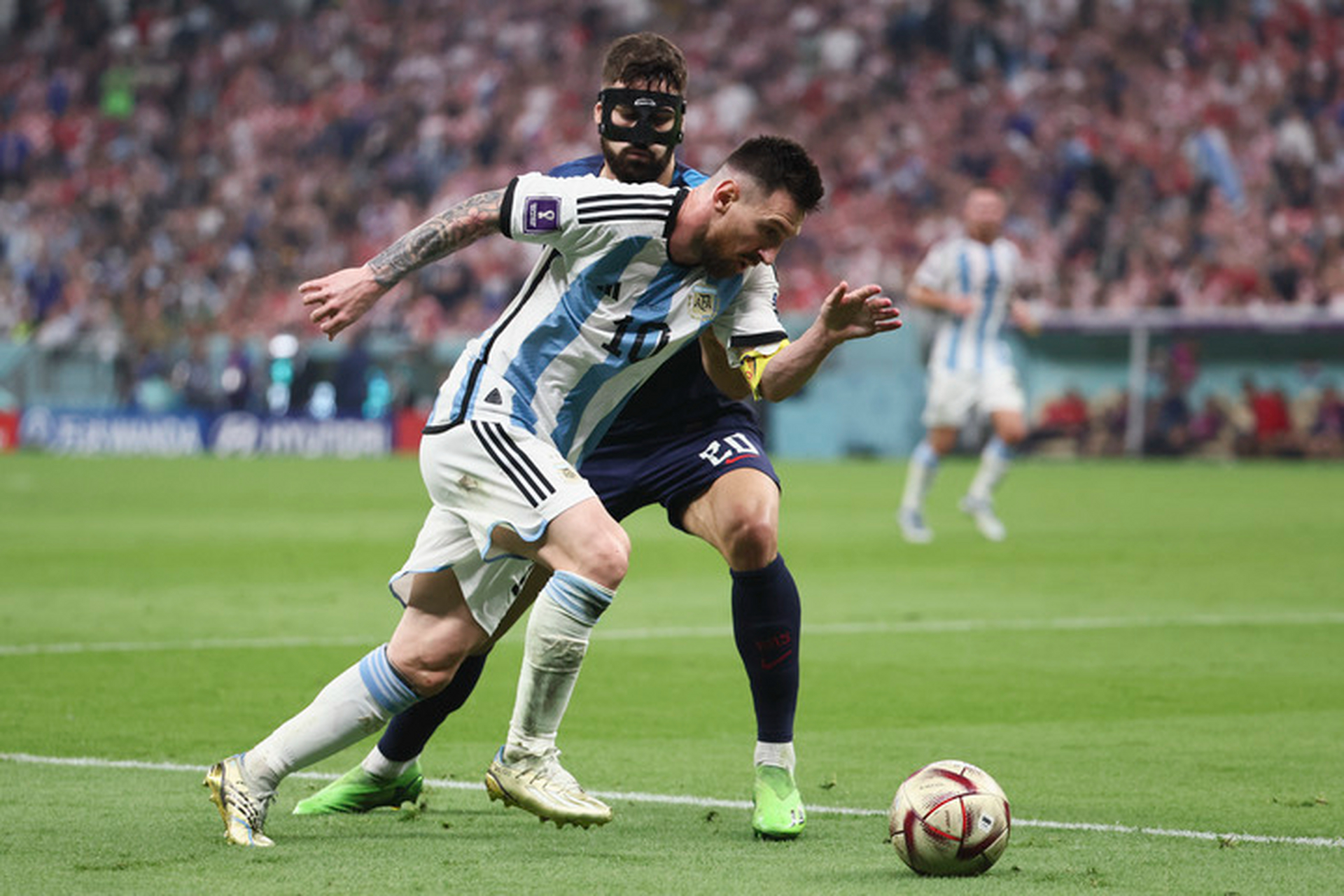 终场“英雄绝杀”：燃爆全场的精彩瞬间的简单介绍