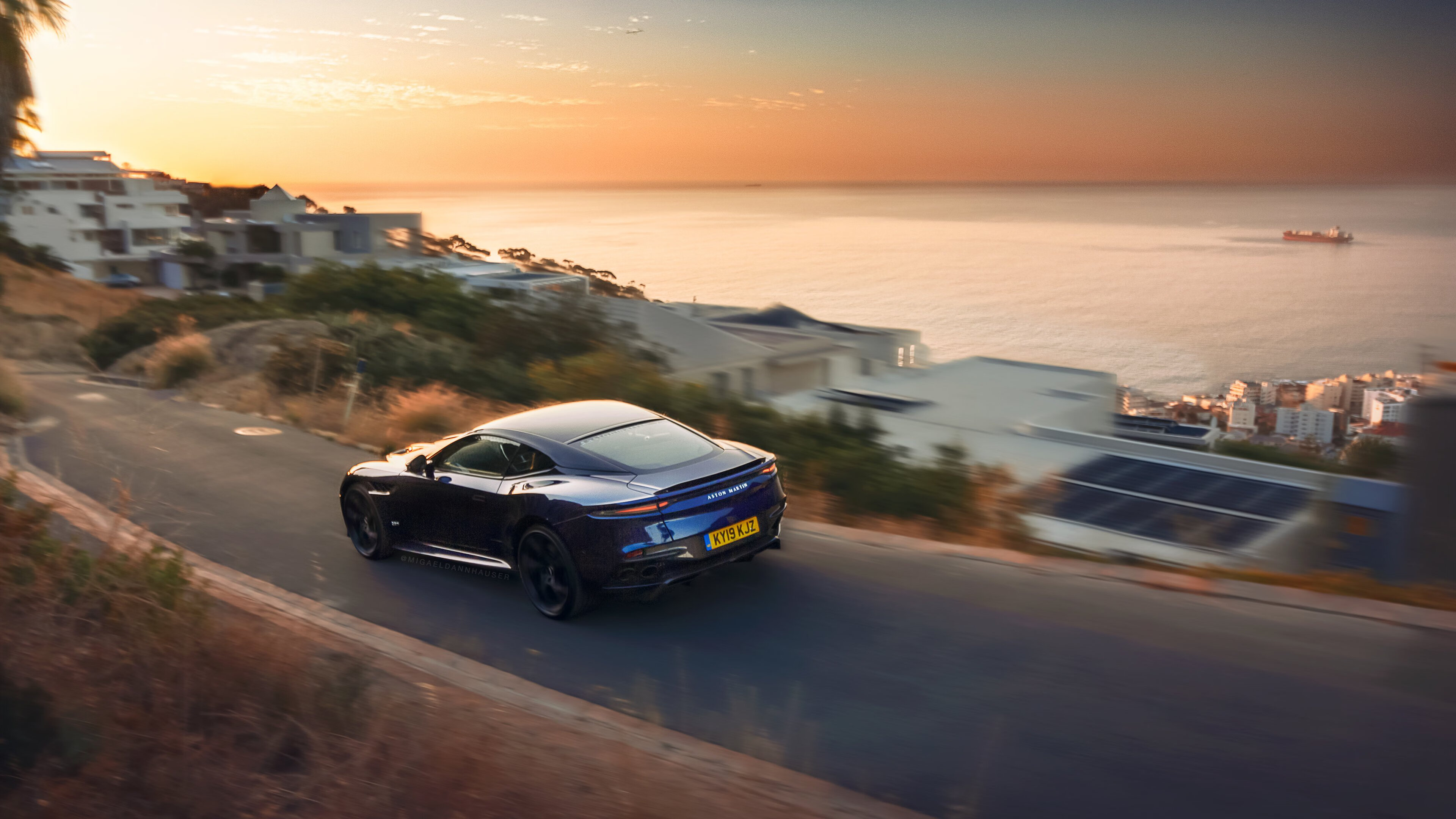 亚洲杯赛场上悬念重重,球迷关注热度不减,亚洲杯的比赛