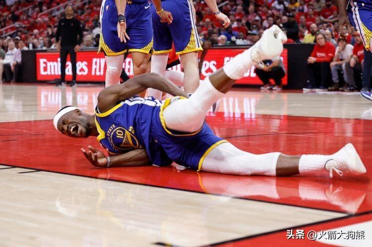 开云体育：勇士队训练营：杰克逊-戴维斯展现防守潜力，争夺轮换位置的简单介绍